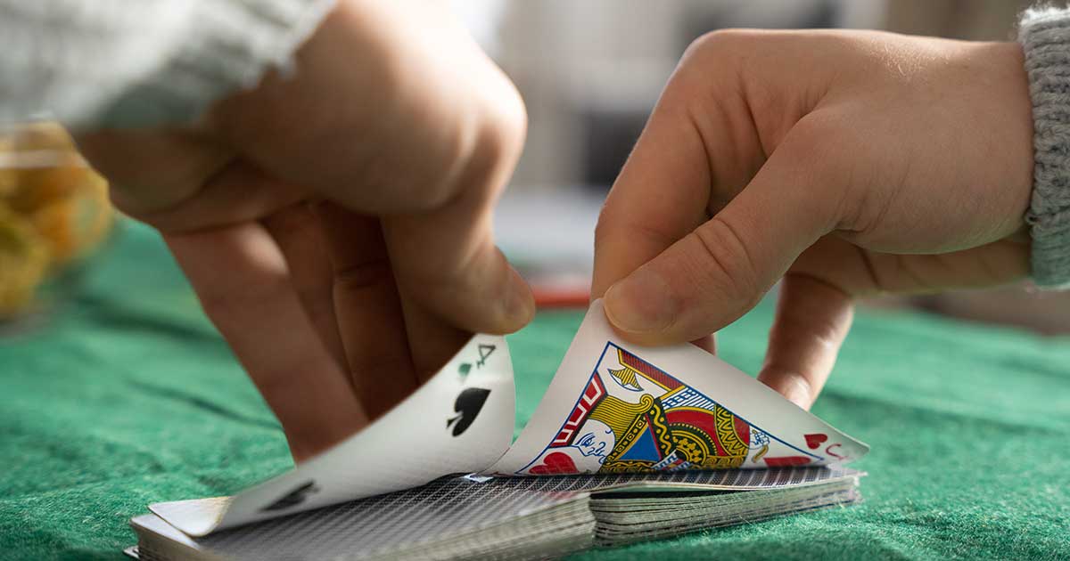 How to use a set of standard cards for multiplication games